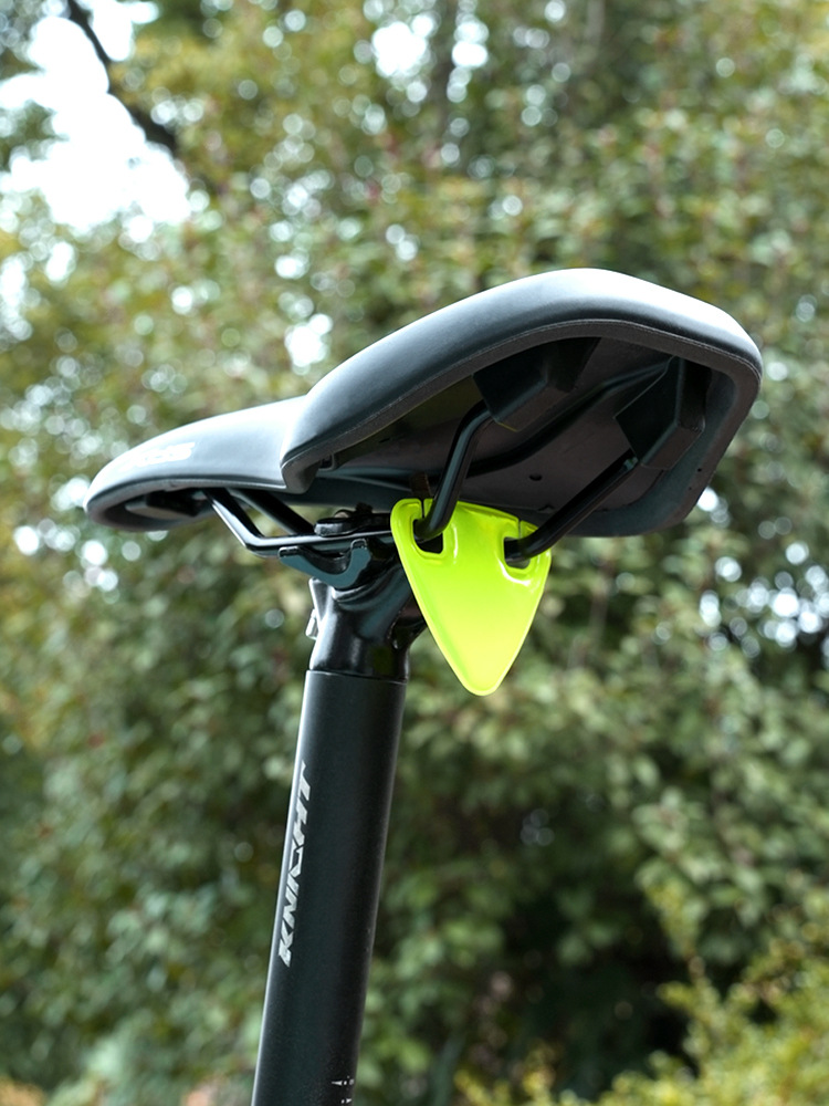 Cycling Visibility Gear - High-Visibility Reflective Bike Tail Light Emergency